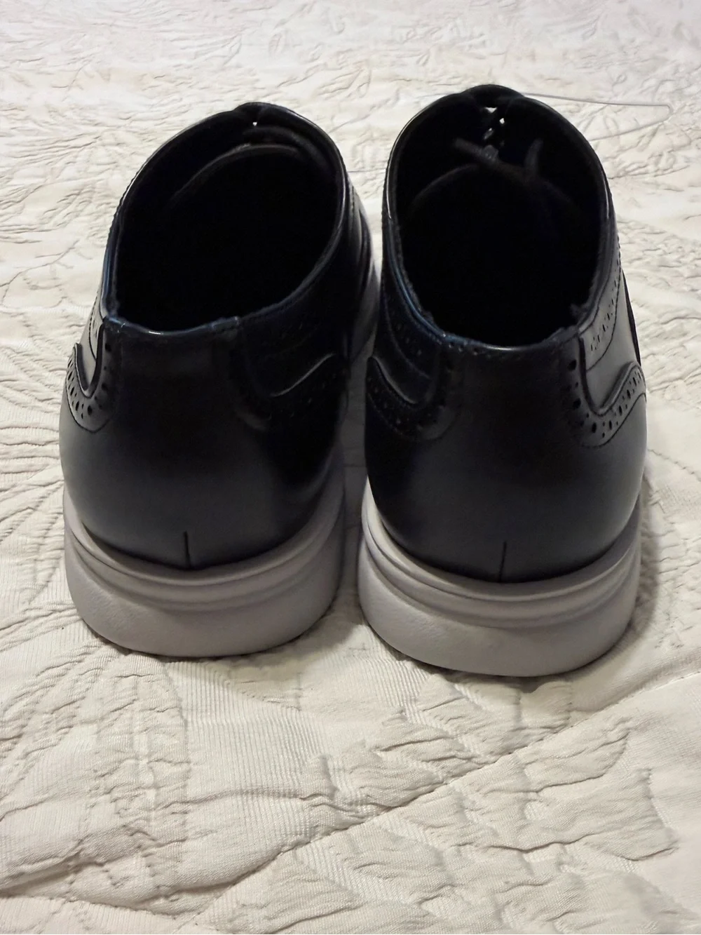 Kenneth Cole Reaction Nio Wing Black Faux Leather Lace Up Oxfords Size 9.5